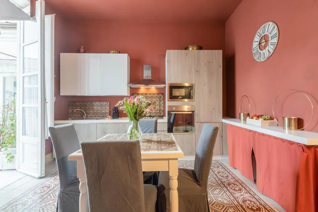 Palazzo Cavarretta - Pinella'S Rooms And Apartment Palerme